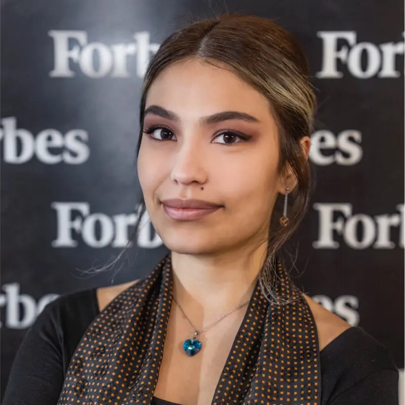 Zarina Izy